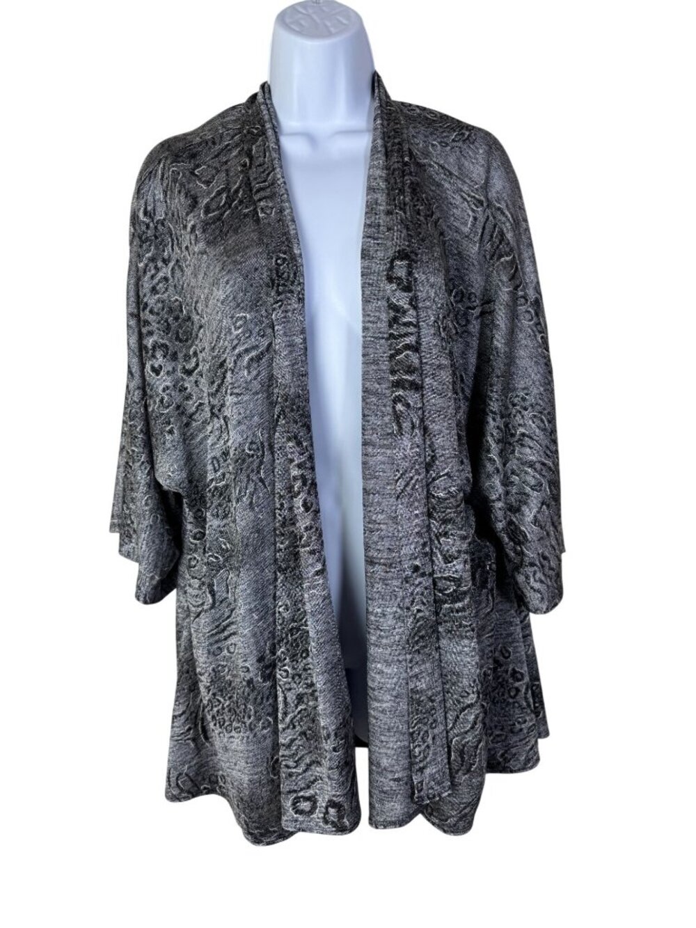 Chicos 3 Travelers Open Front‎ Cardigan Size XL Gray Black Leopard Slinky knit